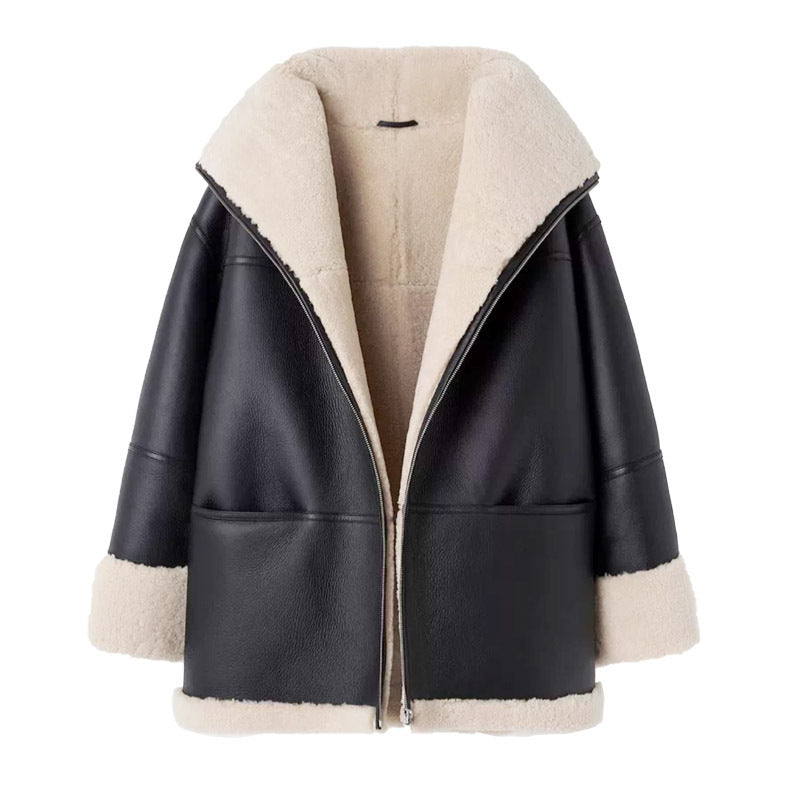 Womens Shearling Coat With A Large Turn-Down Collar And Integrated Fur And Fabric