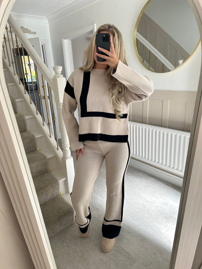 Crew-neck Sweater And Relaxed-fit Casual Pants Set