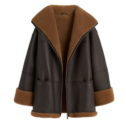 Womens Shearling Coat With A Large Turn-Down Collar And Integrated Fur And Fabric