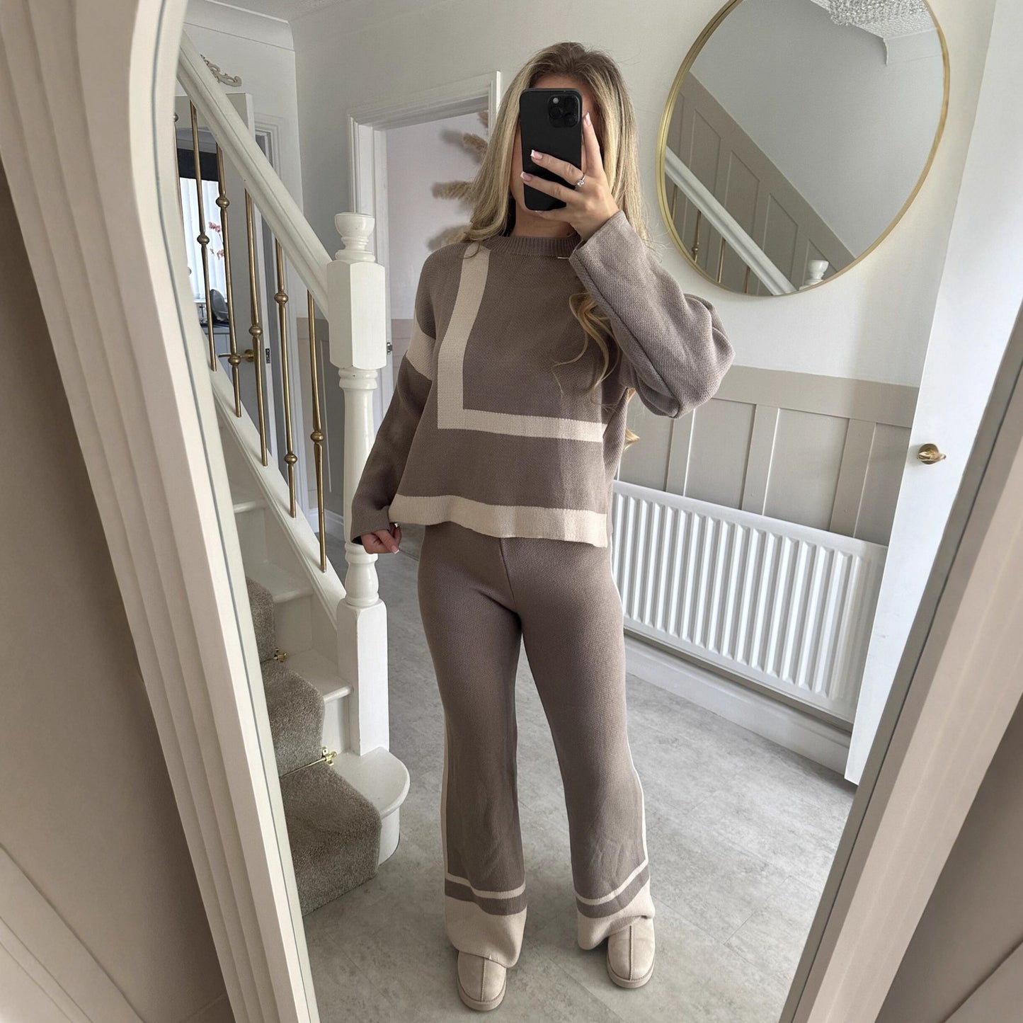 Crew-neck Sweater And Relaxed-fit Casual Pants Set