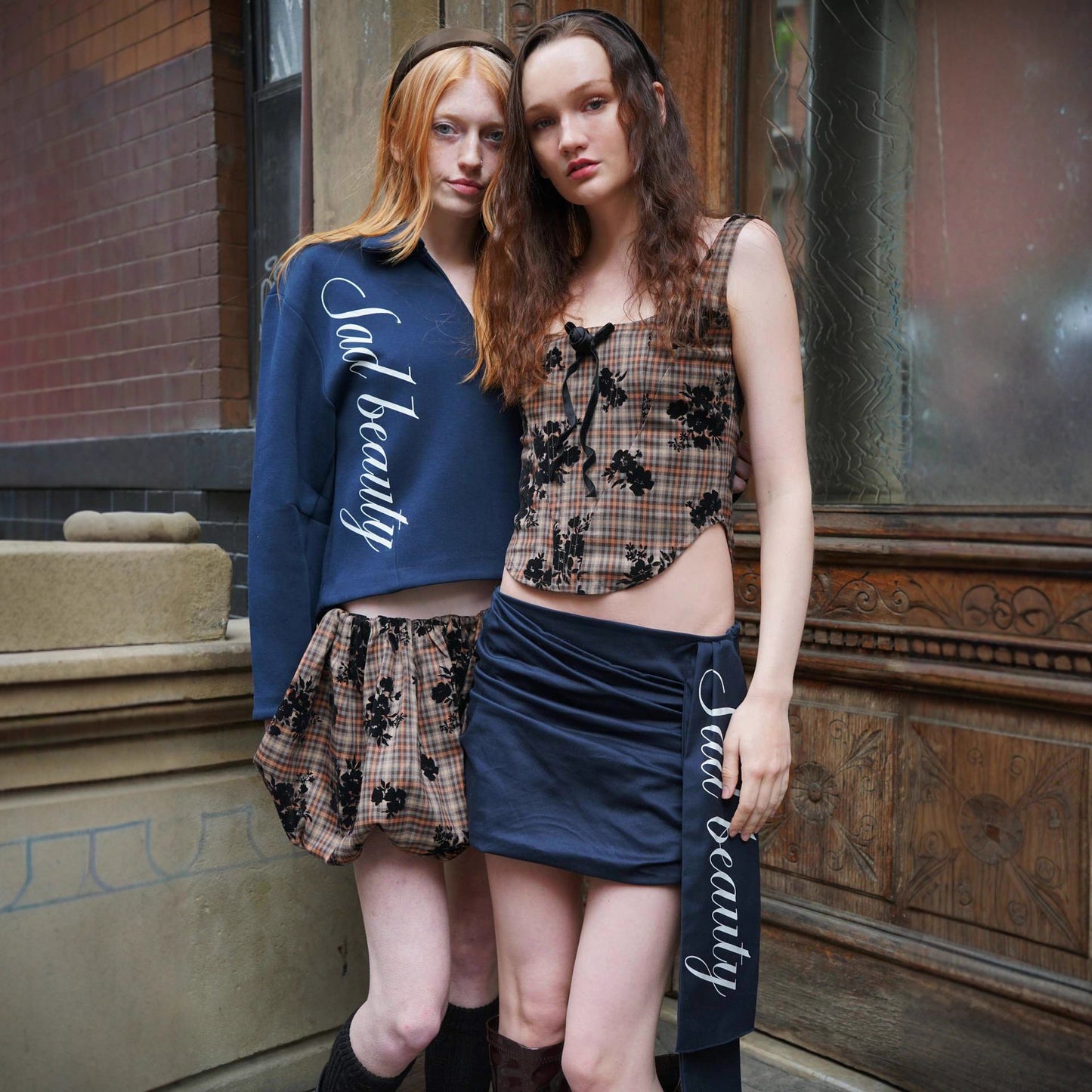 Womens Solid-Color Long-Sleeve V-Neck Sweater