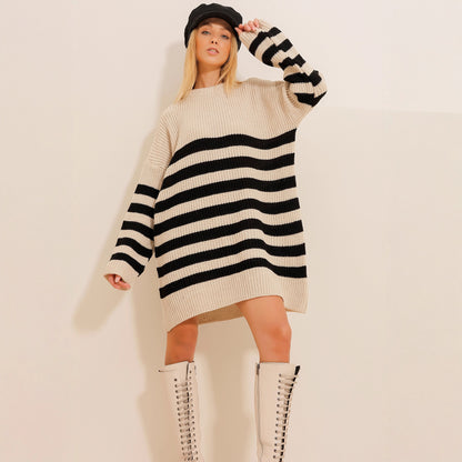 Womens Plus-Size Loose Crew-Neck Striped Sweater