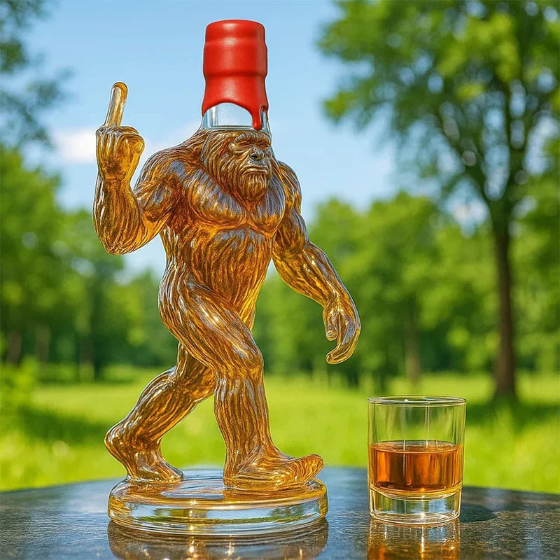 Bigfoot Whiskey Decanter – Funny Sasquatch Engraved Glass Bottle for Rustic Bars & Cabin Decor